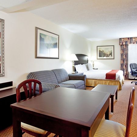 Holiday Inn Express - Chester By Ihg Kültér fotó