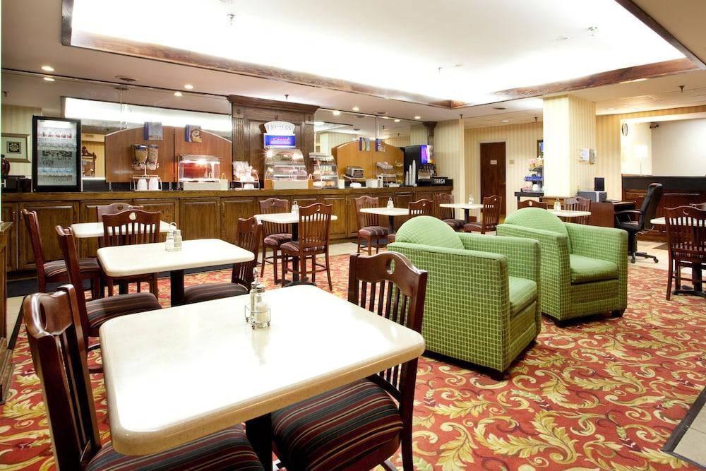 Holiday Inn Express - Chester By Ihg Kültér fotó